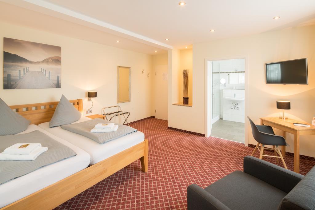 Hotel Leitner Кауфбойрен Екстериор снимка